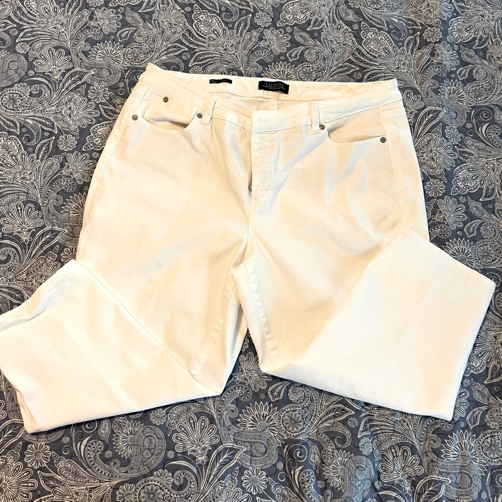 Women’s Flawless Five-Pocket Crop Jeans in White Size 18WP